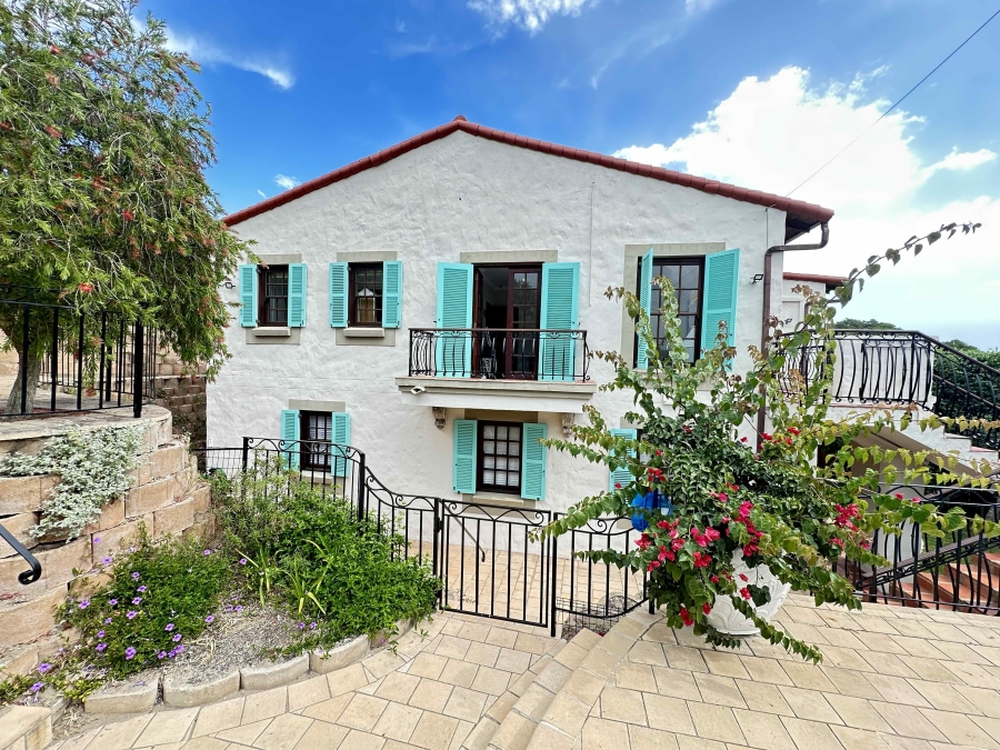 6 Bedroom Property for Sale in Kingfisher Creek Western Cape